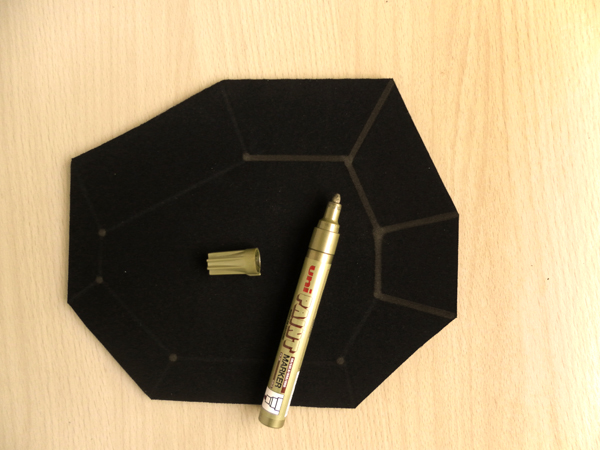 DIY Geometric Mouse Mat Tutorial