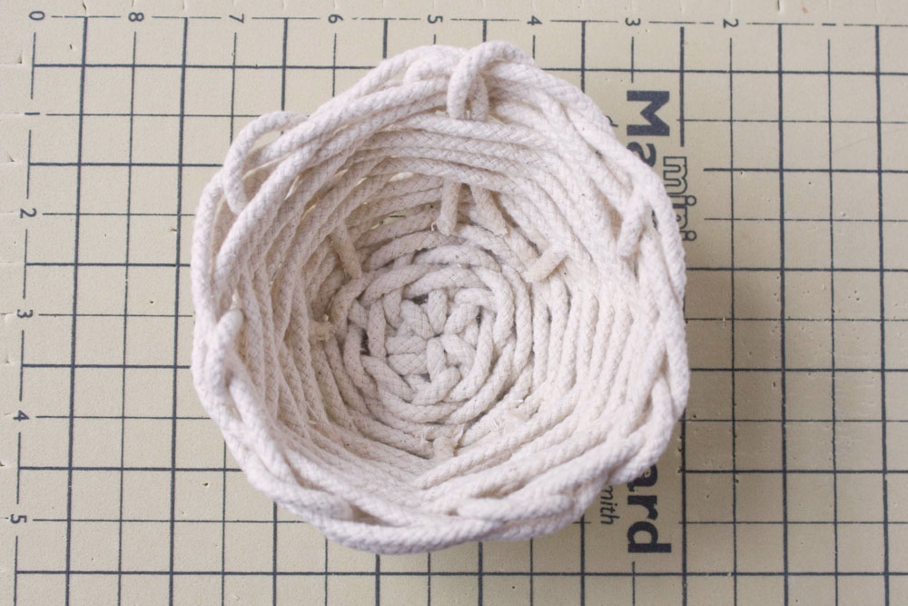 DIY Rope Basket Tutorial view of the inside of hte completed basket