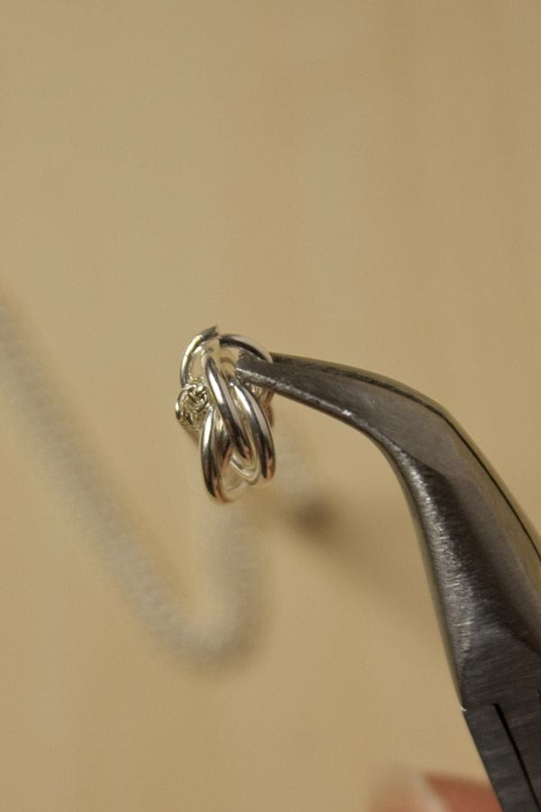 Mobius Knot Jewellery DIY Tutorial