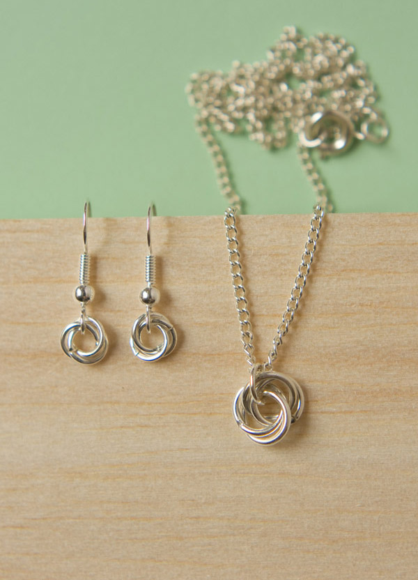 mobius knot jewellery diy-3