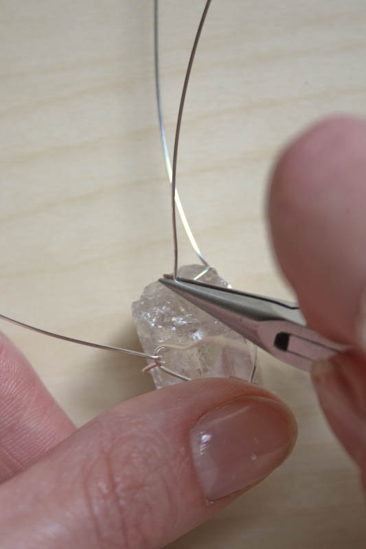 Wire Wrapping a Stone - Netting DIY tutorial by Make and Fable