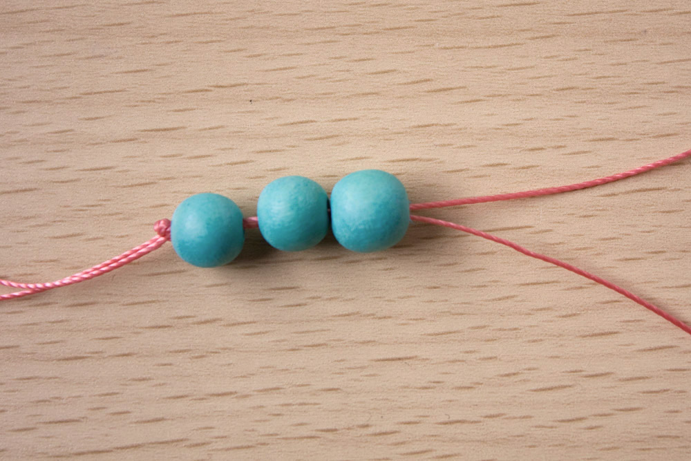 Statement Summer Necklace DIY from Make and Fable