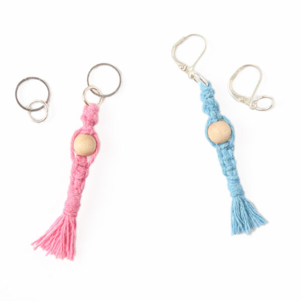 Colourful macrame stitch marker solid ring and locking clip kit options
