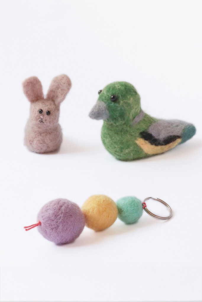 3D Needle Felting Course - a needle felt bunny, garden bird and keyring made from three balls